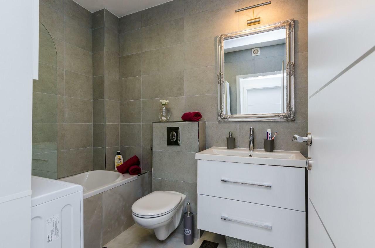 Superior Apartment Nike Mlini Zewnętrze zdjęcie